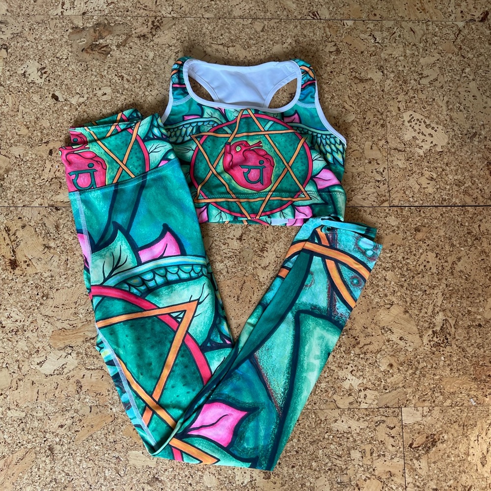 Like new yoga set.
